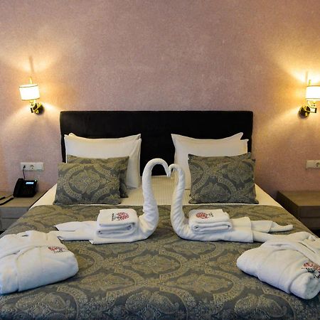 Hotel Magnolia In The City Centre Kutaisi Eksteriør bilde