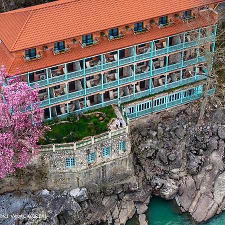 Hotel Magnolia In The City Centre Kutaisi Eksteriør bilde