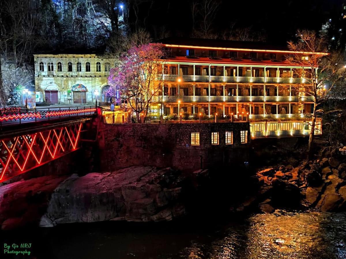 Hotel Magnolia In The City Centre Kutaisi Eksteriør bilde